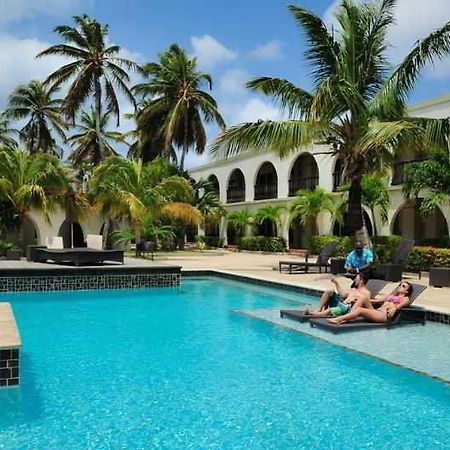 Talk Of The Town Beach Hotel & Beach Club By Gh Hoteles オラニエスタッド エクステリア 写真