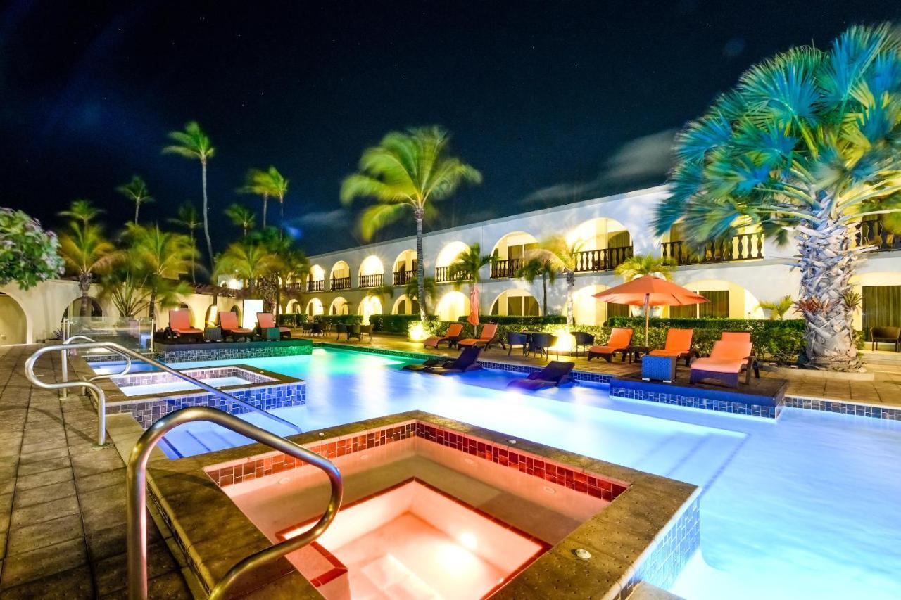 Talk Of The Town Beach Hotel & Beach Club By Gh Hoteles オラニエスタッド エクステリア 写真