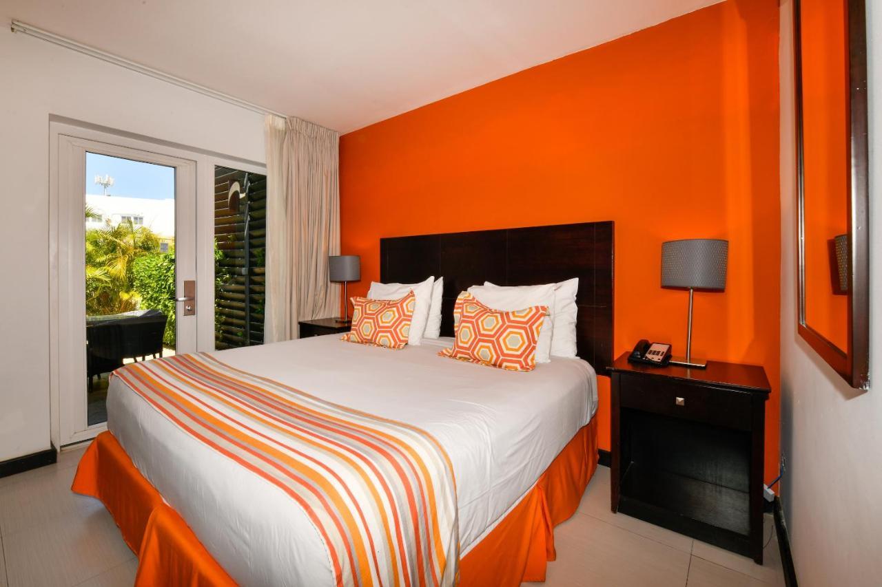Talk Of The Town Beach Hotel & Beach Club By Gh Hoteles オラニエスタッド エクステリア 写真