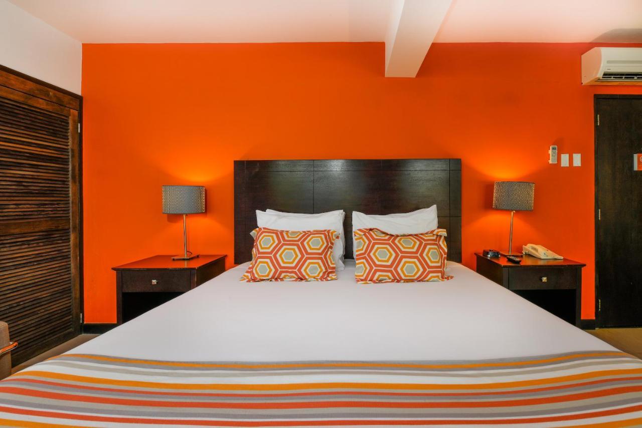 Talk Of The Town Beach Hotel & Beach Club By Gh Hoteles オラニエスタッド エクステリア 写真