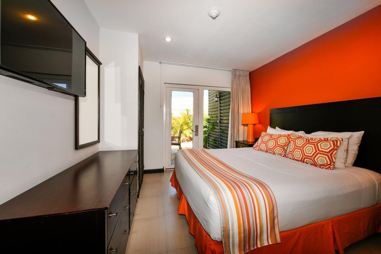 Talk Of The Town Beach Hotel & Beach Club By Gh Hoteles オラニエスタッド エクステリア 写真