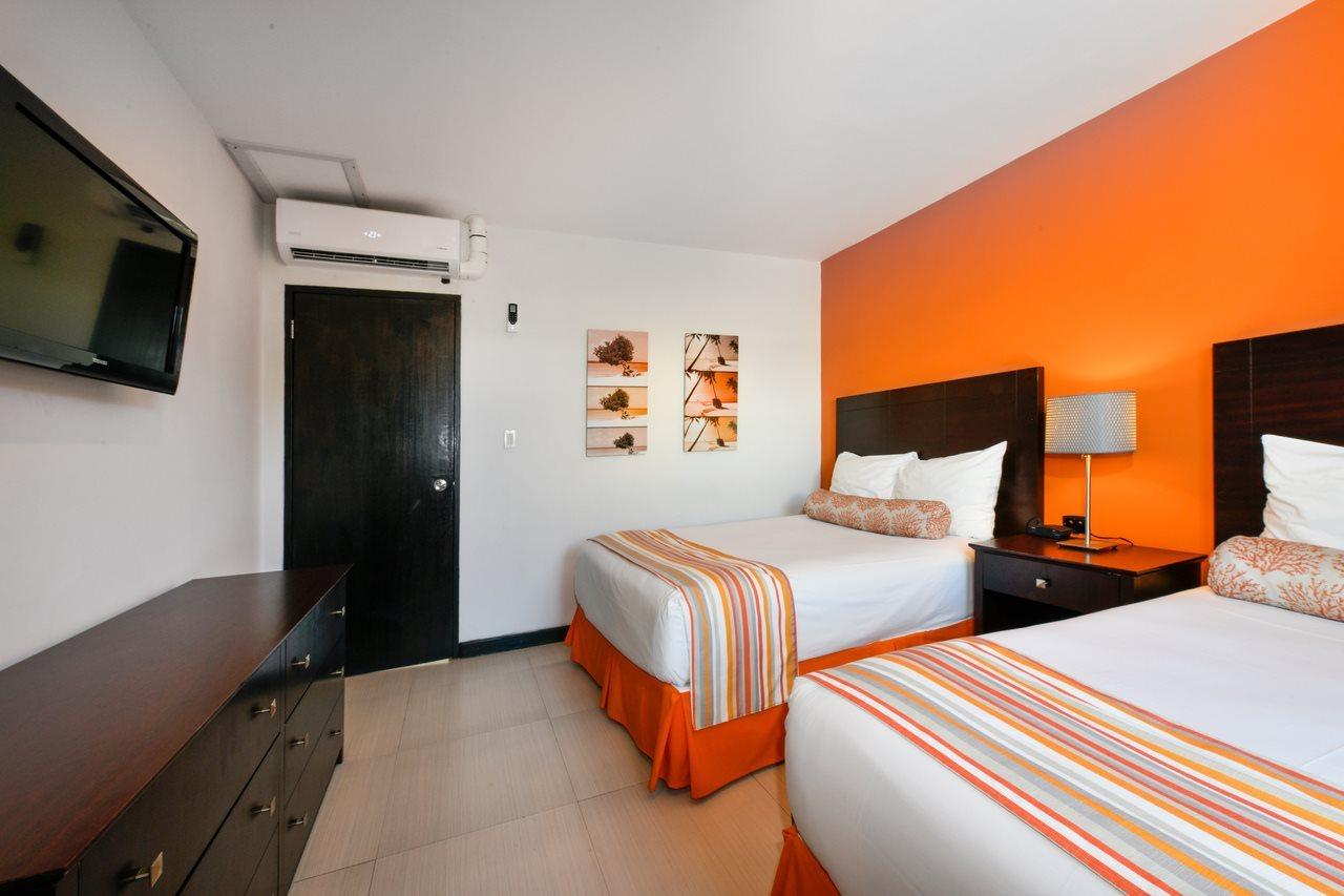 Talk Of The Town Beach Hotel & Beach Club By Gh Hoteles オラニエスタッド エクステリア 写真